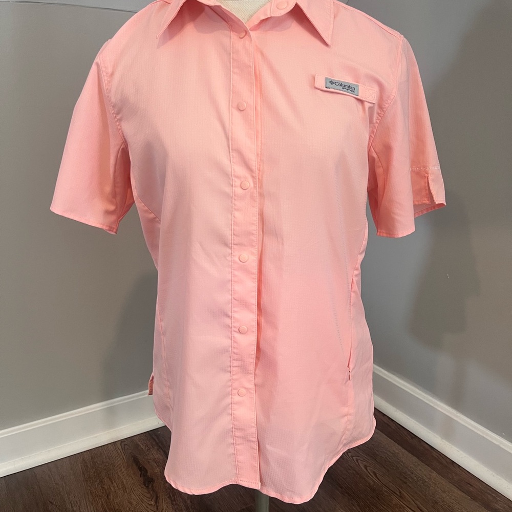 Columbia Peach-Pink Short Sleeve Button Front Shirt